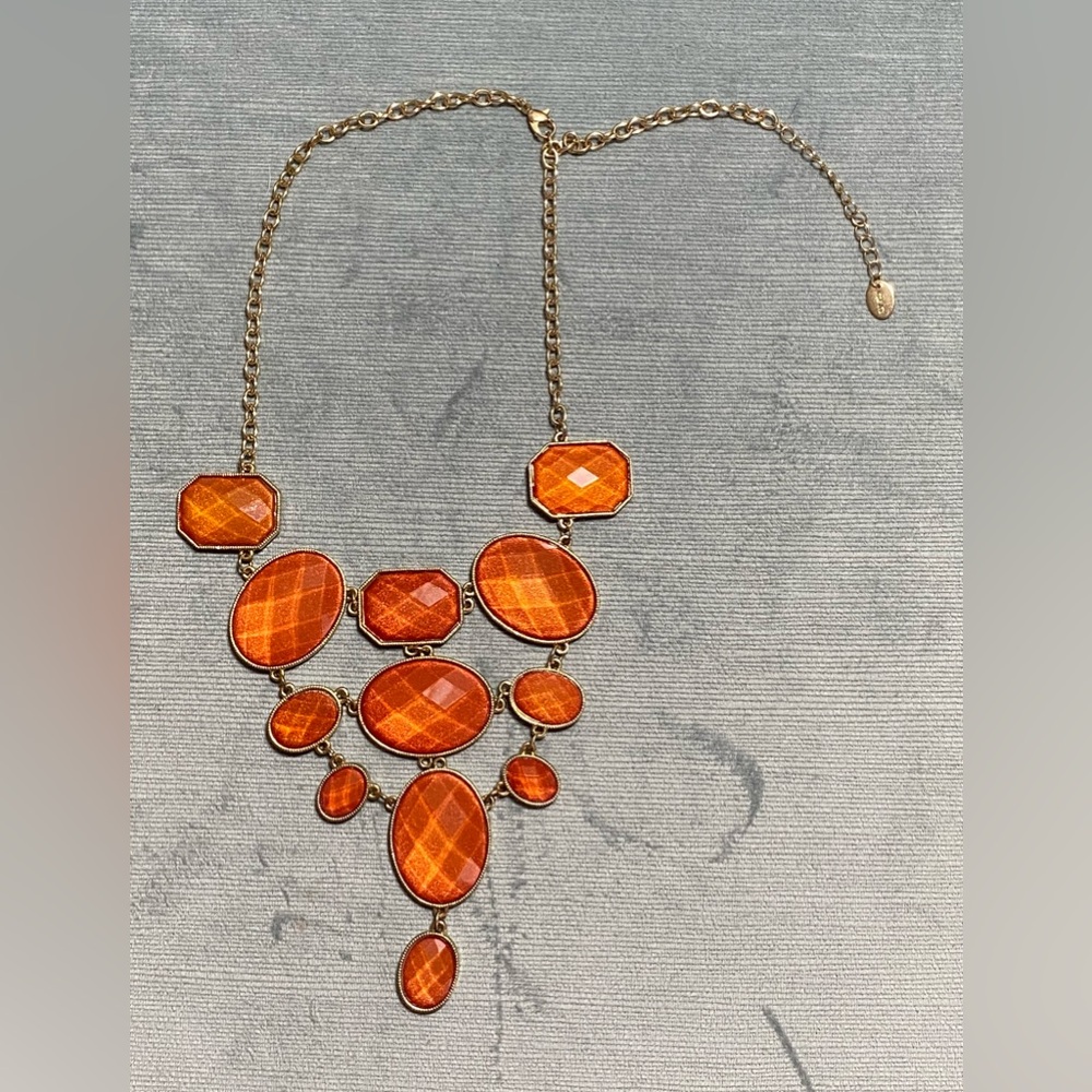 Like new icing, orange rhinestone necklace with gold tones 10“&5” extender